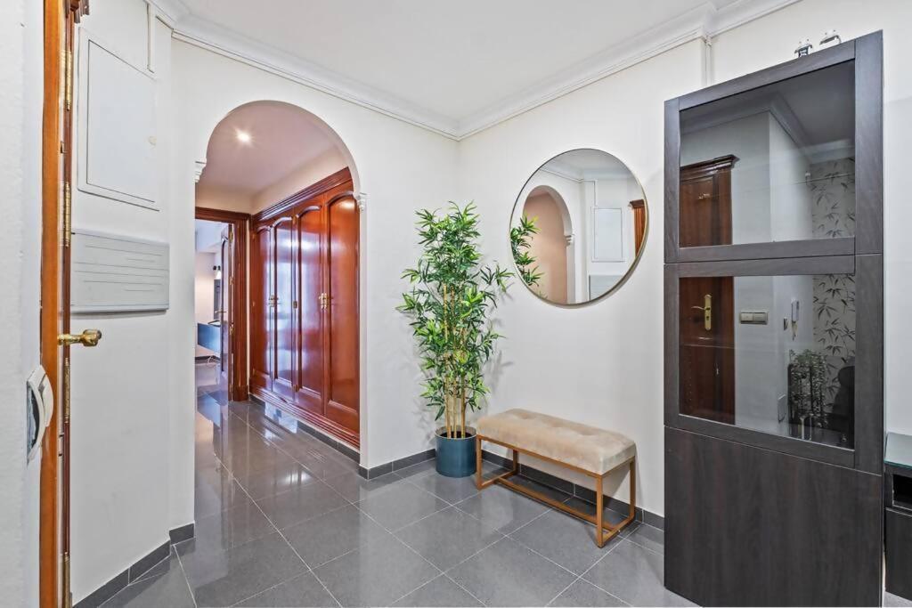 Piso En Atarazanas Apartment Málaga Exterior foto