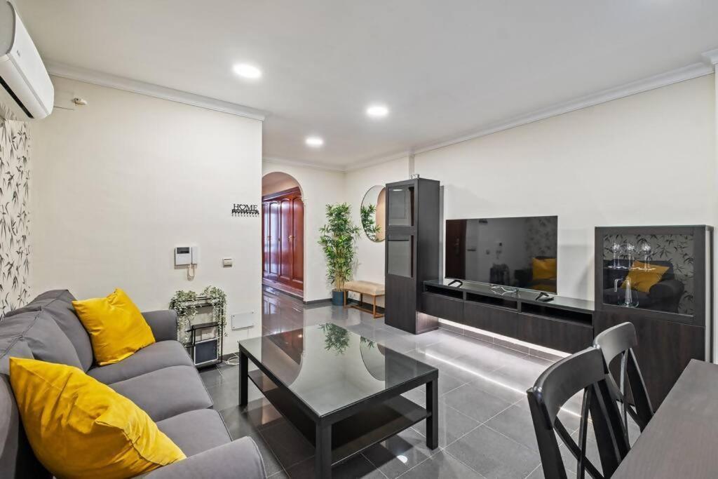 Piso En Atarazanas Apartment Málaga Exterior foto