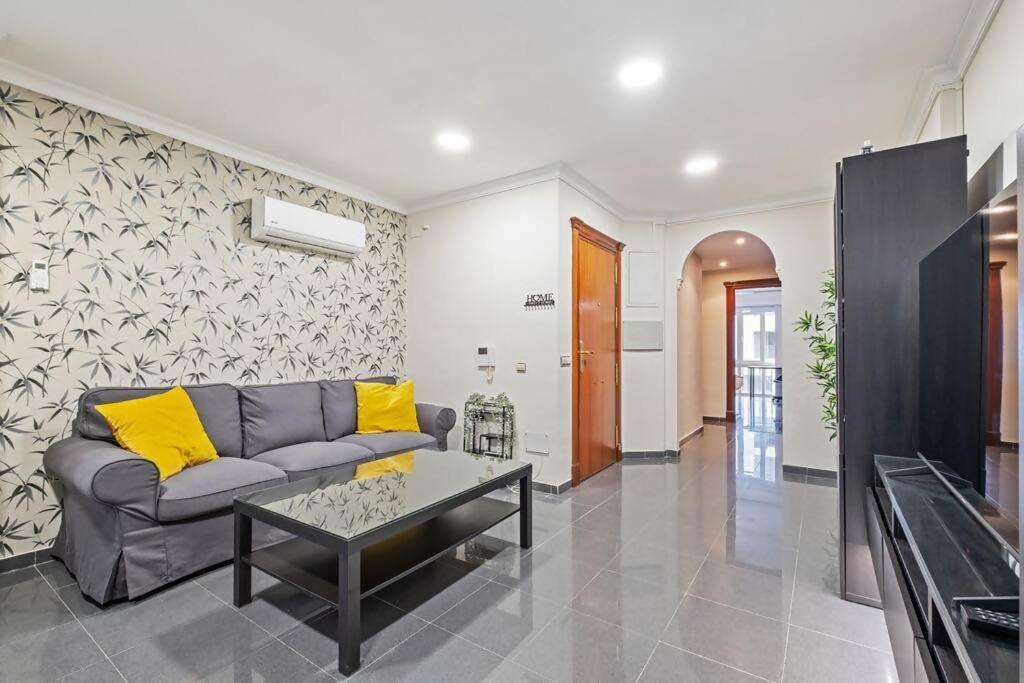 Piso En Atarazanas Apartment Málaga Exterior foto