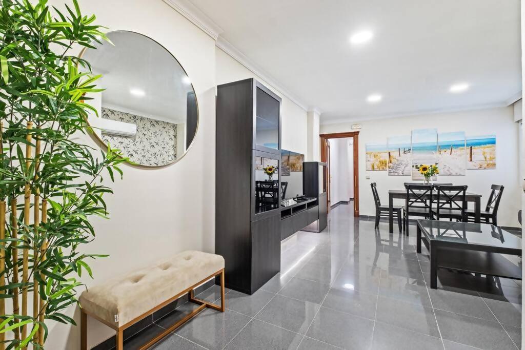 Piso En Atarazanas Apartment Málaga Exterior foto